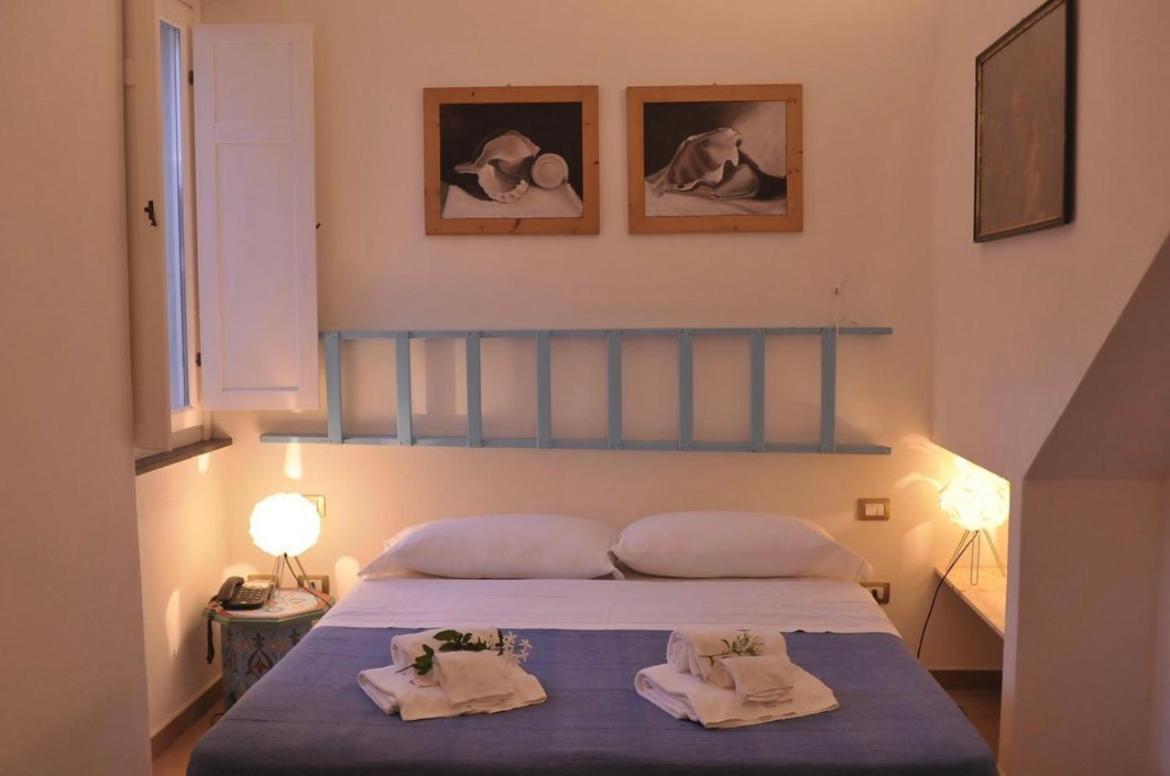 Hotel Villa Pimpina Carloforte  Eksteriør billede