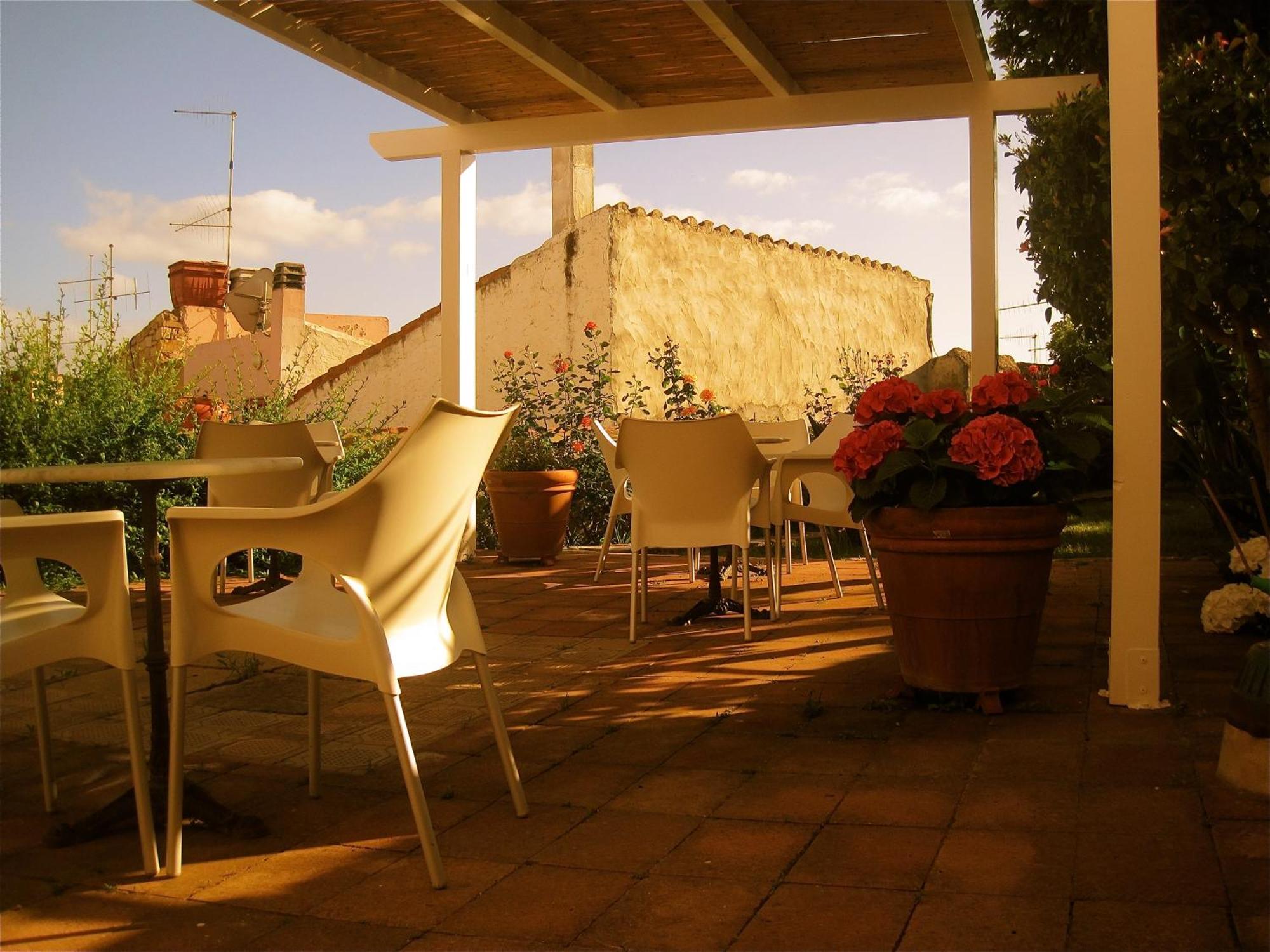 Hotel Villa Pimpina Carloforte  Eksteriør billede