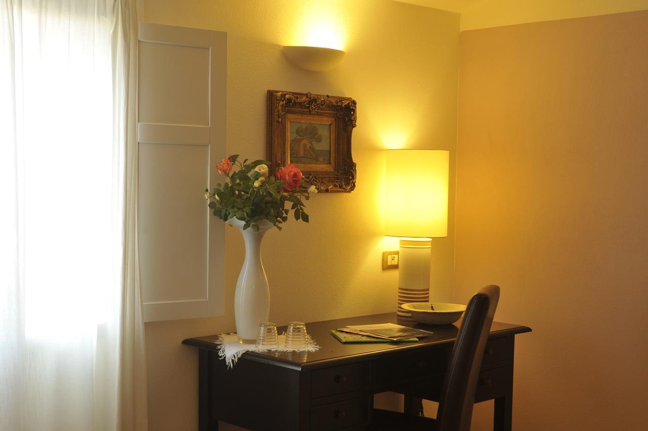 Hotel Villa Pimpina Carloforte  Eksteriør billede